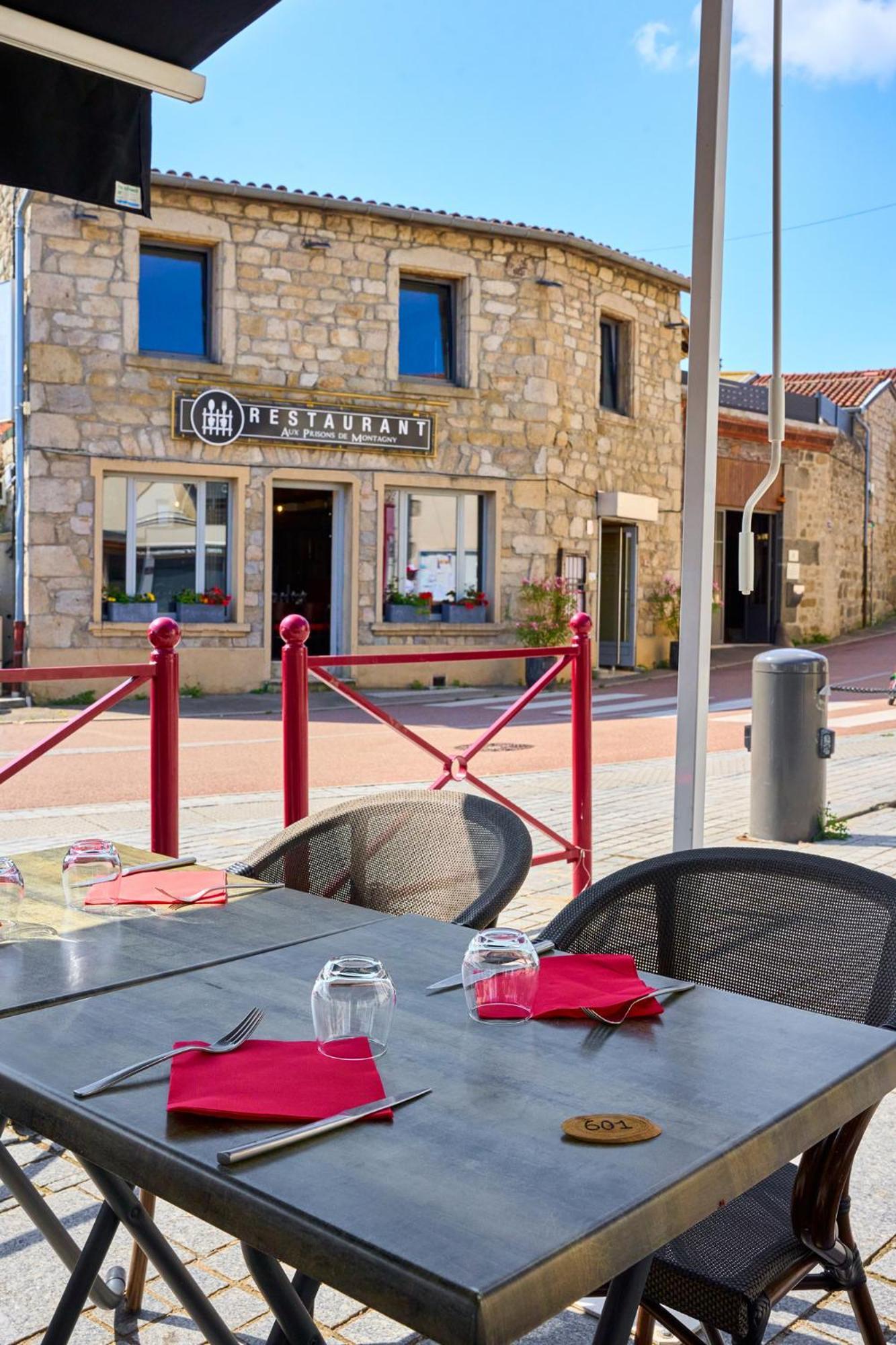 Bed and Breakfast Aux Prisons De Montagny Montagny  Exterior foto