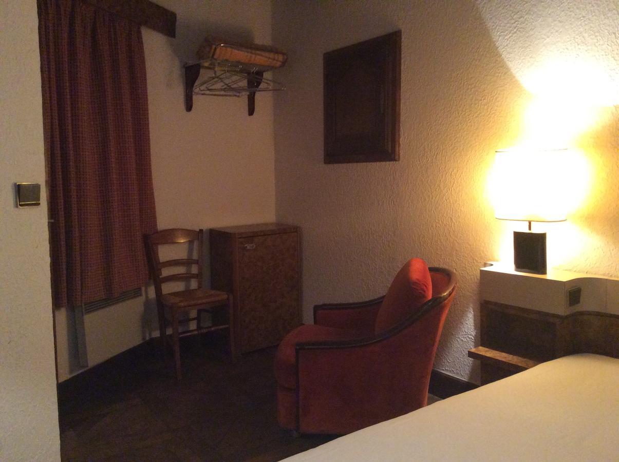 Bed and Breakfast Aux Prisons De Montagny Montagny  Exterior foto