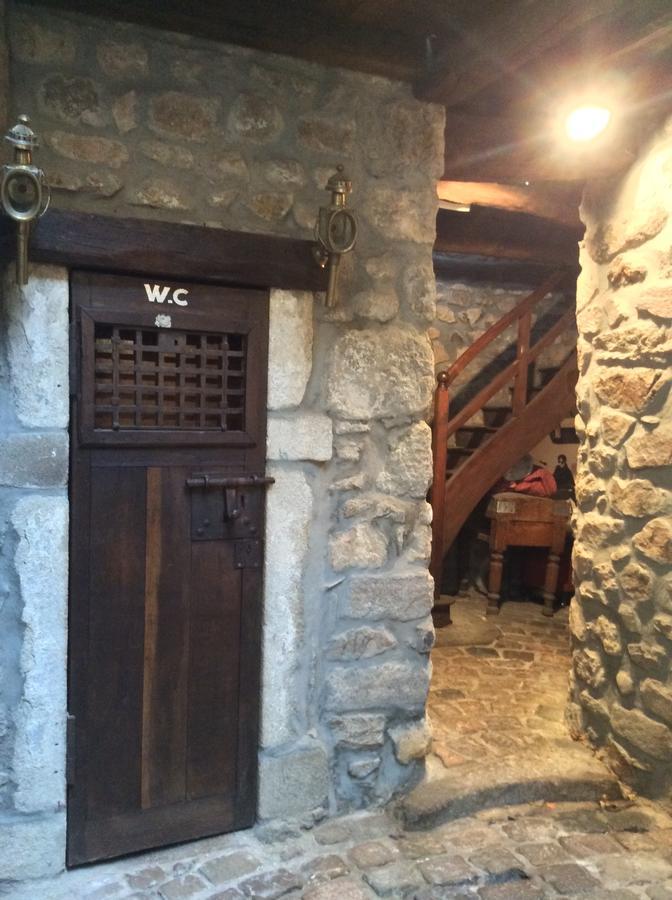 Bed and Breakfast Aux Prisons De Montagny Montagny  Exterior foto